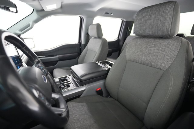 2023 Ford F-150 Lightning — photo 3 of 23