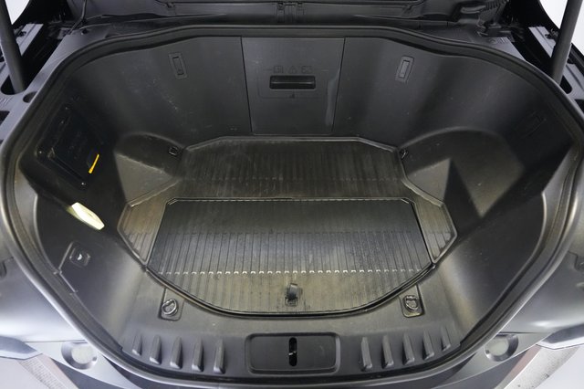 2023 Ford F-150 Lightning — photo 16 of 23