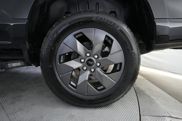 2023 Ford F-150 Lightning — photo 7 of 23