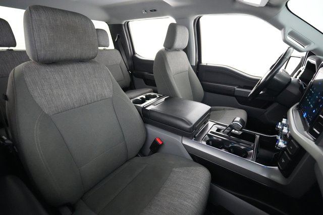 2023 Ford F-150 Lightning — photo 12 of 23
