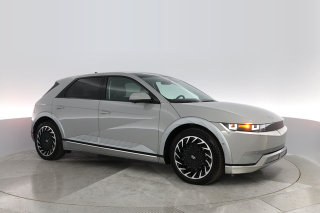 2023 Hyundai IONIQ 5 — photo 9 of 28