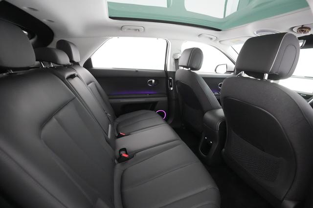 2023 Hyundai IONIQ 5 — photo 4 of 28