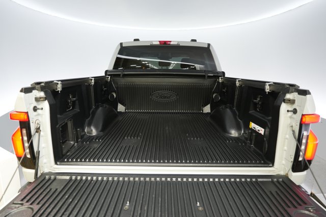 2023 Ford F-150 Lightning — photo 6 of 20