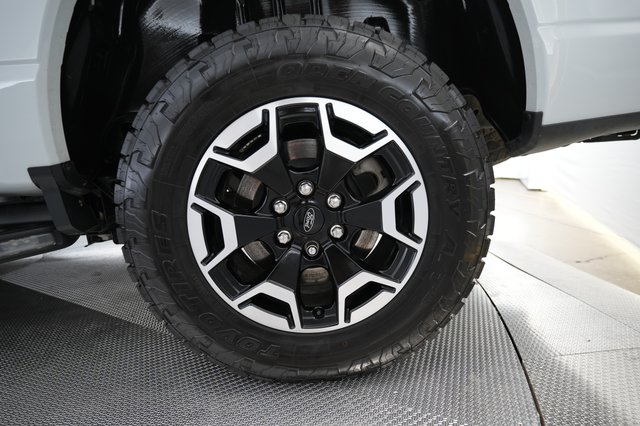 2023 Ford F-150 Lightning — photo 7 of 20