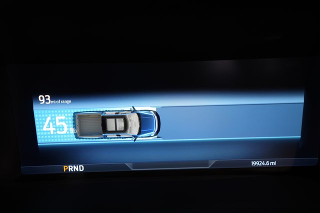 2023 Ford F-150 Lightning — photo 5 of 20