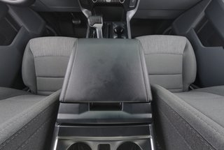 2023 Ford F-150 Lightning — photo 16 of 20