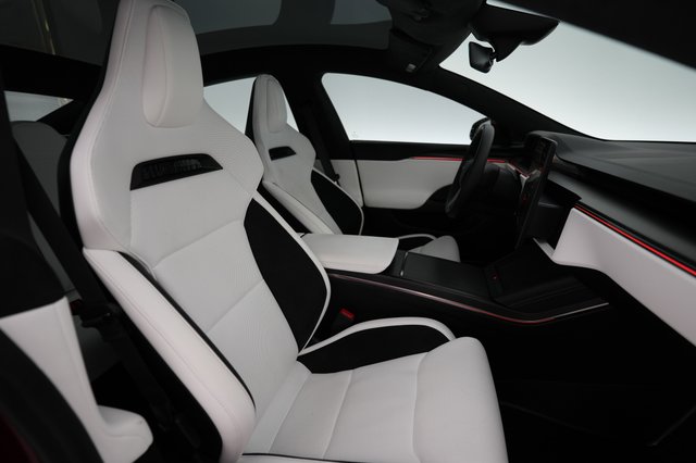 2026 Tesla Model S — photo 18 of 24
