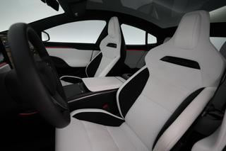 2026 Tesla Model S — photo 3 of 27