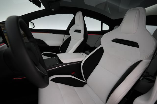 2026 Tesla Model S — photo 3 of 24