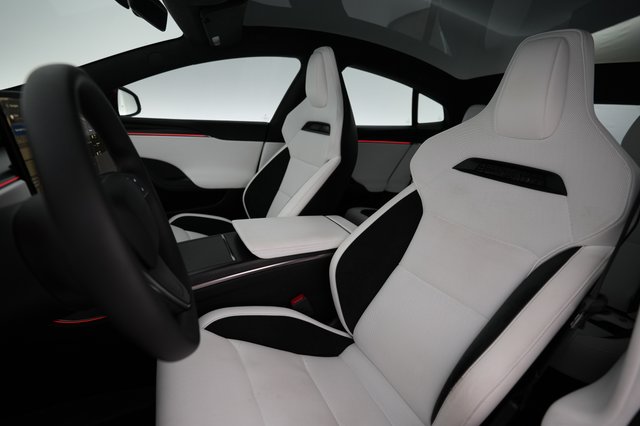 2026 Tesla Model S — photo 3 of 24