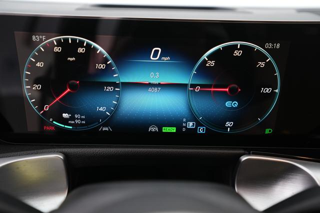 2023 Mercedes-Benz EQB — photo 5 of 27