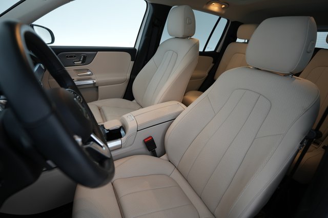 2023 Mercedes-Benz EQB — photo 3 of 27