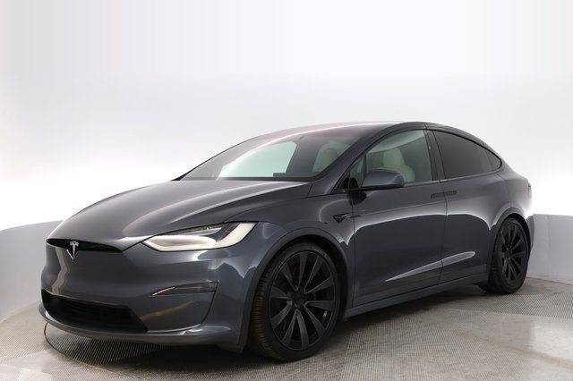 2022 Tesla Model X — VIN 7SAXCBE54NF334324