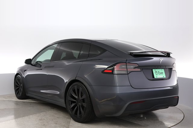 2022 Tesla Model X — photo 13 of 29