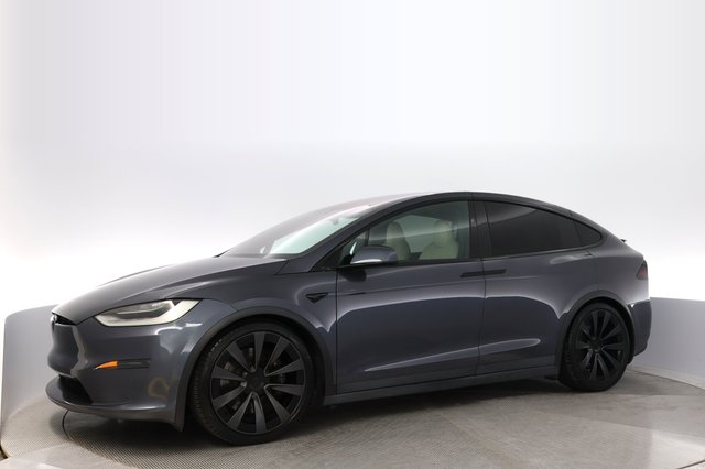 2022 Tesla Model X — photo 14 of 29