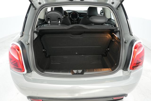 2022 MINI Cooper SE — photo 6 of 23