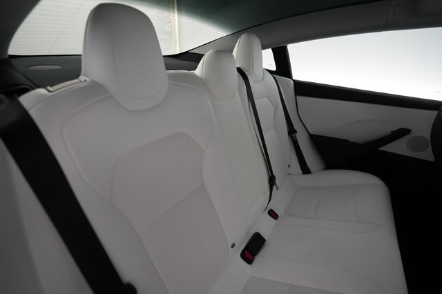 2024 Tesla Model 3 — photo 4 of 26