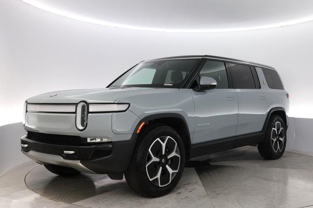 2024 Rivian R1S — VIN 7PDSGBBA4RN036157