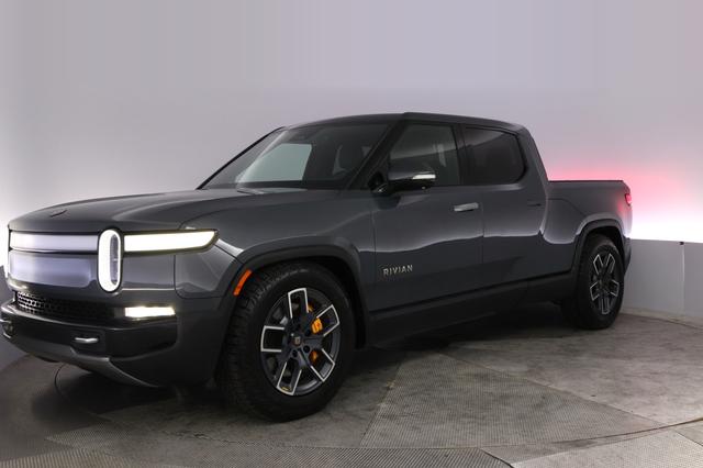 2022 Rivian R1T — VIN 7FCTGAAL9NN000137