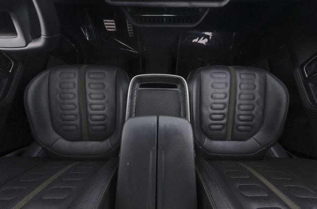 2022 Rivian R1T — photo 22 of 25