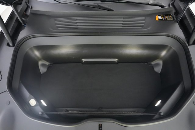 2024 Rivian R1S — photo 23 of 24