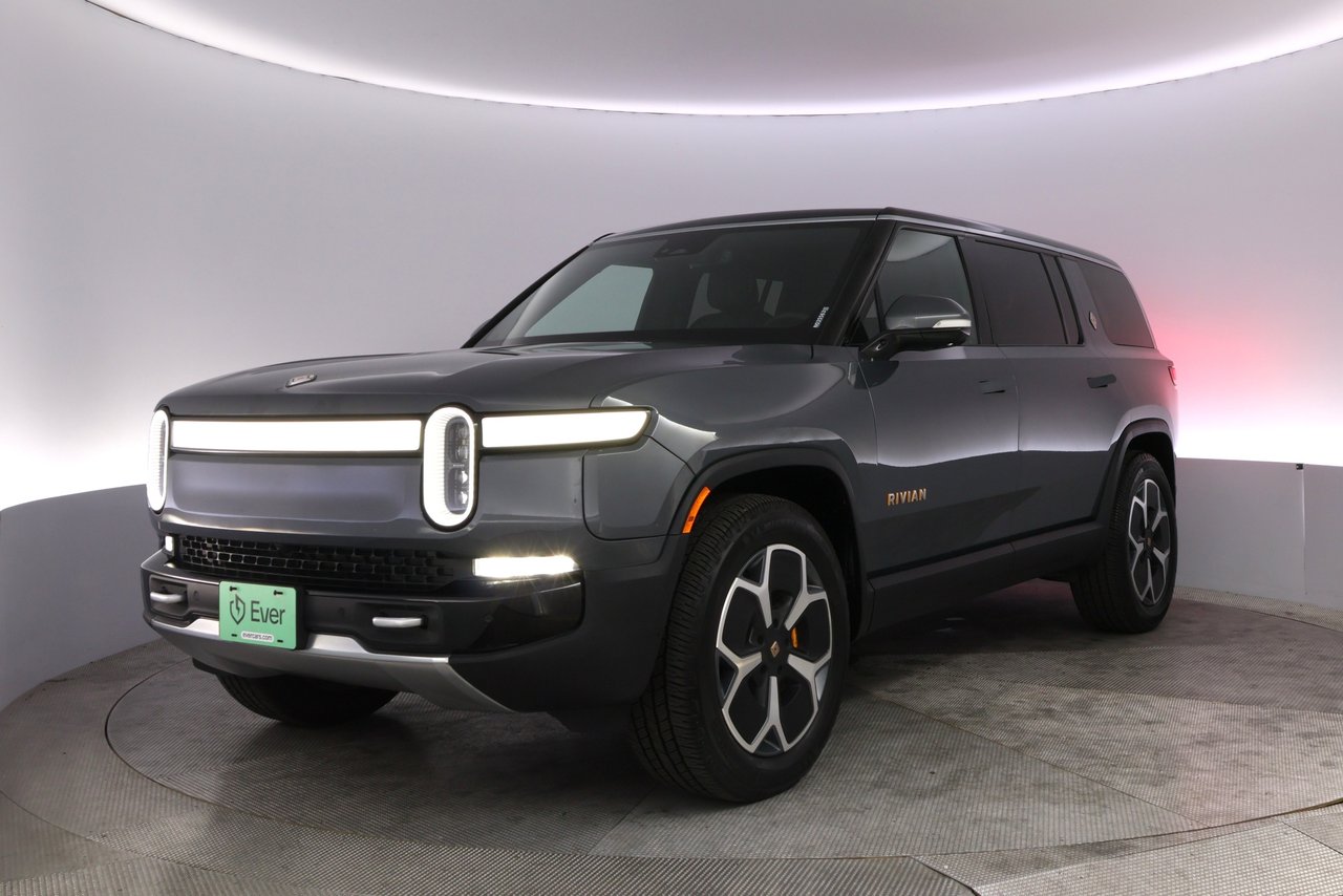 2024 Rivian R1S Driver+