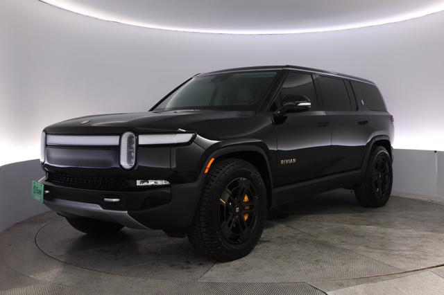 2023 Rivian R1S — VIN 7PDSGABA7PN020669