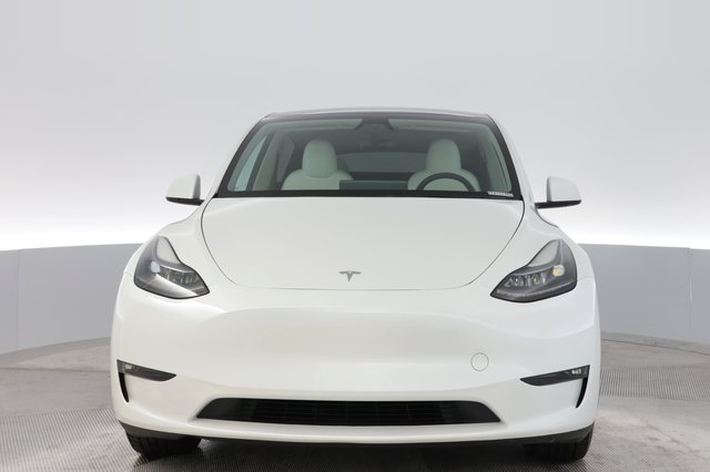 2023 Tesla Model Y — photo 9 of 21