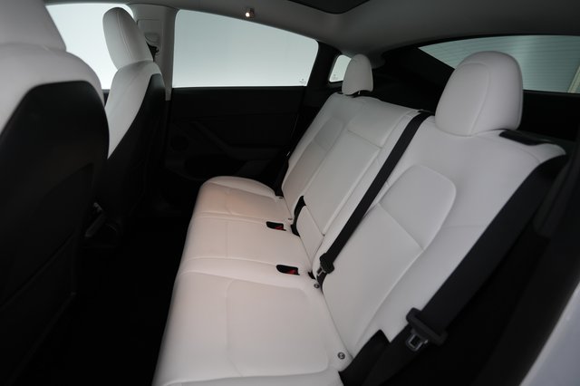 2023 Tesla Model Y — photo 19 of 21