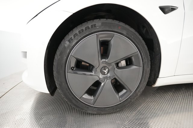 2021 Tesla Model 3 — photo 16 of 24