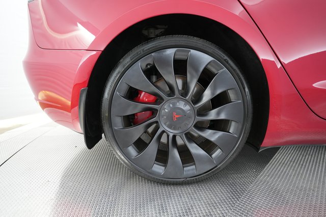 2023 Tesla Model 3 — photo 17 of 26