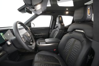 2022 Rivian R1T — photo 19 of 31