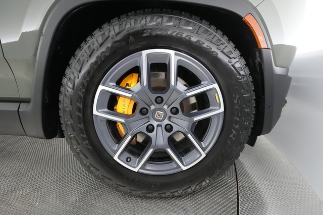 2022 Rivian R1T — photo 16 of 31