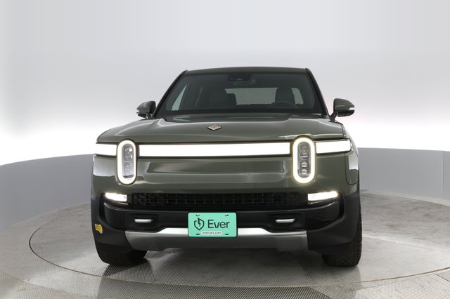 2022 Rivian R1T — photo 7 of 31