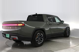 2022 Rivian R1T — photo 2 of 31