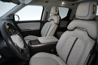 2024 Rivian R1T — photo 3 of 15