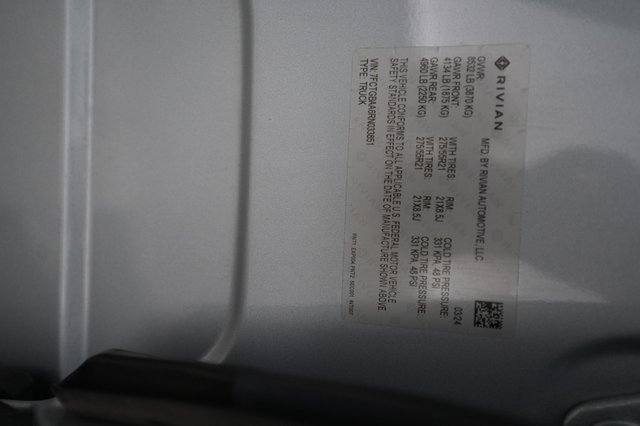 2024 Rivian R1T — photo 15 of 15