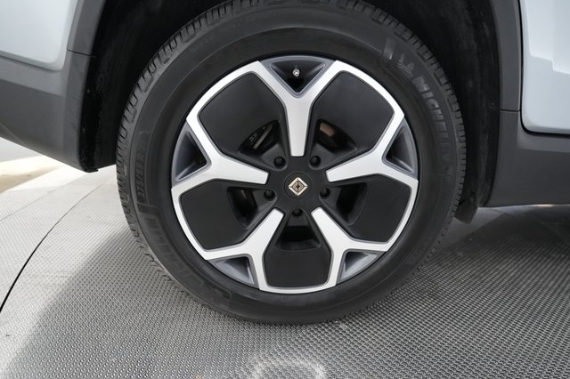 2024 Rivian R1T — photo 10 of 15