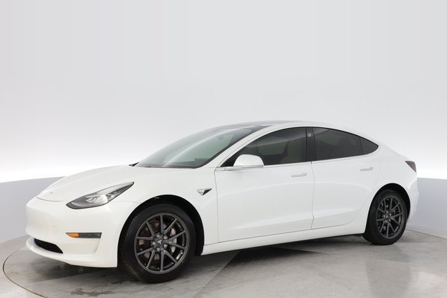 2019 Tesla Model 3 — photo 14 of 24