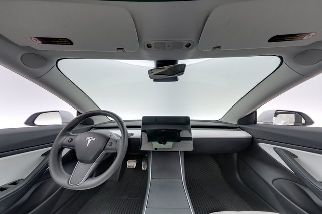 2019 Tesla Model 3 — photo 21 of 24