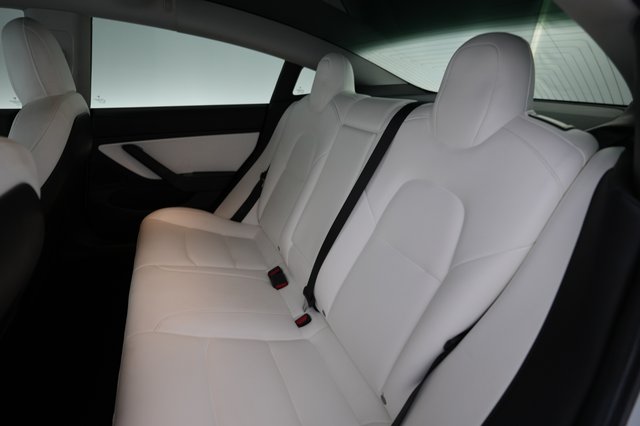 2019 Tesla Model 3 — photo 19 of 24