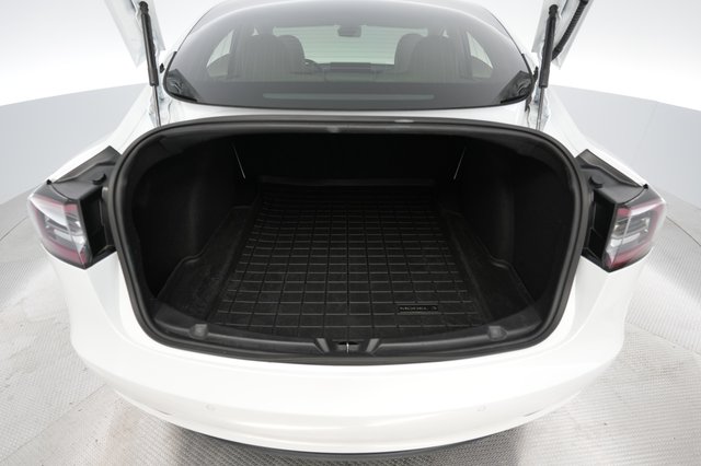 2019 Tesla Model 3 — photo 6 of 24