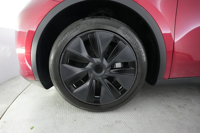2024 Tesla Model Y — photo 15 of 22