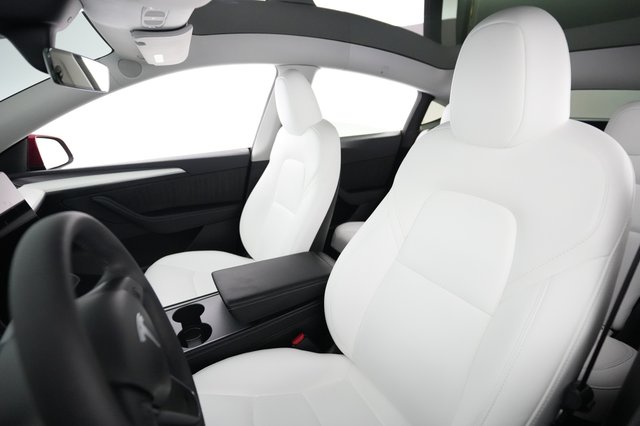 2024 Tesla Model Y — photo 3 of 22