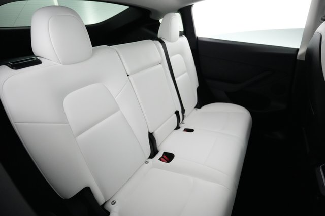 2024 Tesla Model Y — photo 4 of 22