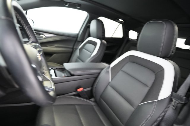 2024 Chevrolet Blazer EV — photo 3 of 24