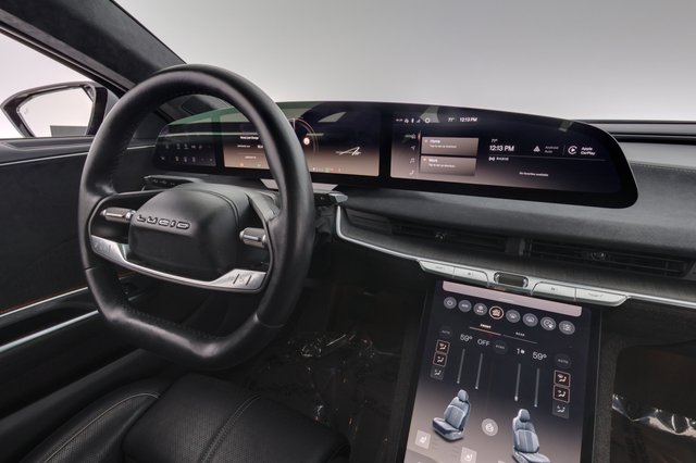 2022 Lucid Air — photo 20 of 24
