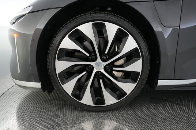 2022 Lucid Air — photo 15 of 24