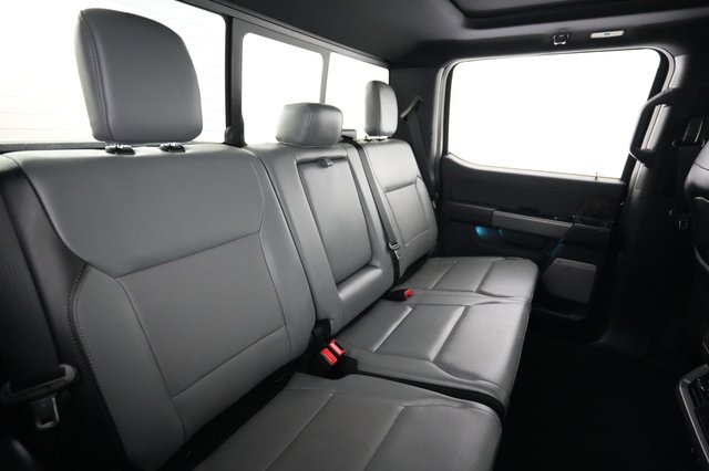 2023 Ford F-150 Lightning — photo 4 of 19