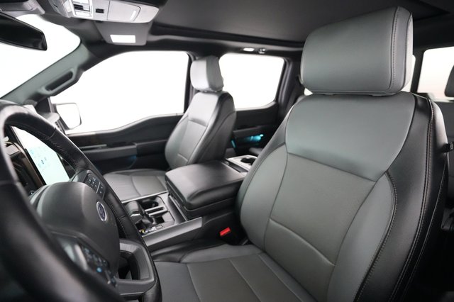 2023 Ford F-150 Lightning — photo 3 of 19